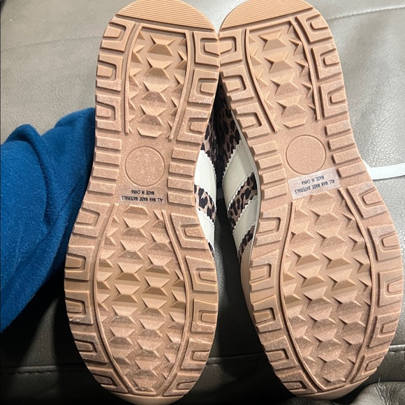 DV by Dolce Vita leopard shoes-8-new - Picture 5 of 5